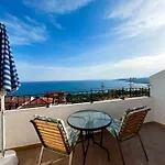 מלון דירות Ocean Front 77 לואורדטה