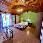 Lägenhetshotell Ocean Front 77 Lourdata (Kefalonia)
