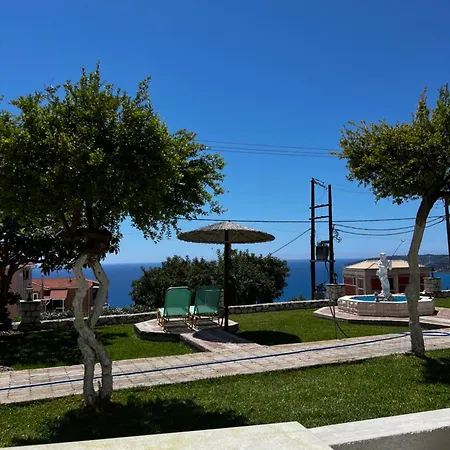 Ocean Front 77 Apartmanhotel 4*