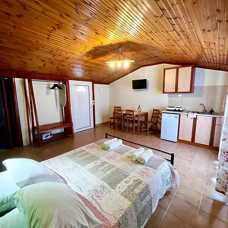 Lägenhetshotell Ocean Front 77 4*