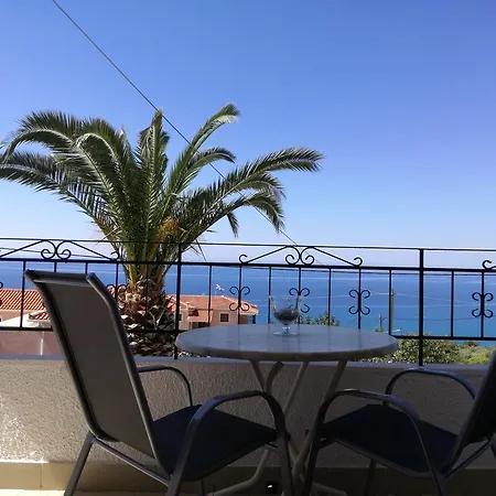 Ocean Front 77 Lägenhetshotell Lourdata (Kefalonia)