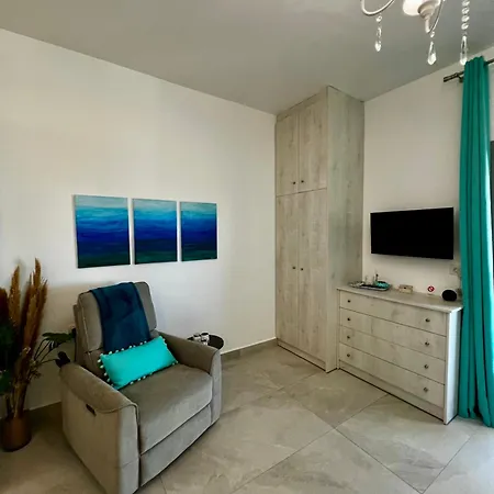 Ocean Front 77 劳德哈塔